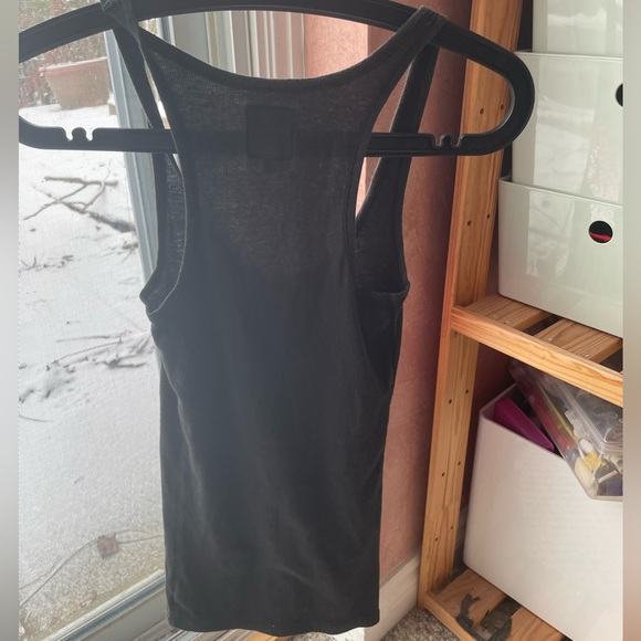 ⚡️2/$20 PINK vintage sequin heart ribbed tank top - Picture 5 of 5